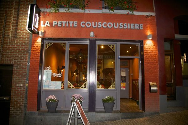 Pour réserver une table, 065/311358
Pour livraison à domicile
065/313330